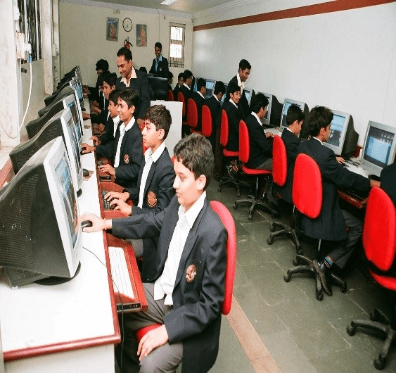 Application of Computer in Various Fields-Education